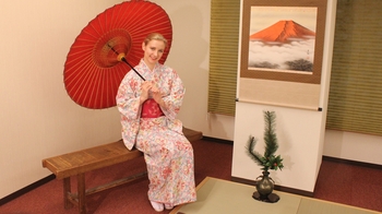 Japanese Shodo Calligraphy & Kimono Experience in Ginza