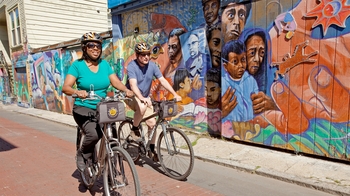 2-Day Combo: Golden Gate Bridge Sunset Biking Tour with Alcatraz Admission