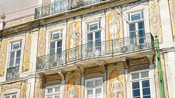 Guided Azulejo Painting Workshop & National Azulejo Museum Tour