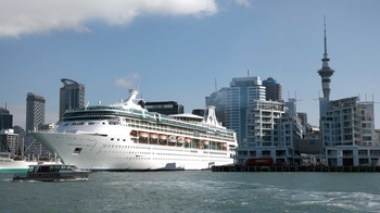 Post-Cruise Shore Excursion: Self-Guided Auckland Tour with Transfers