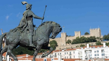 Secrets of Lisbon Small-Group Walking Tour with Winetasting