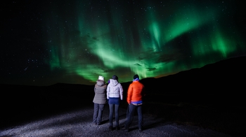 Small-Group Tour in Search of the Northern Lights by Super Jeep 4x4