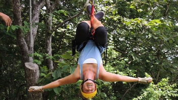 Half-Day Zipline Tour in Hacienda El Roble