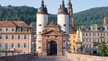 Full-Day Tour of Heidelberg & Frankfurt City
