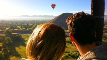 Guided Hot Air Balloon Flight Over Teotihuacan & Ruins Tour