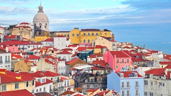 Private Tour: Choice of 4 Routes Around the City